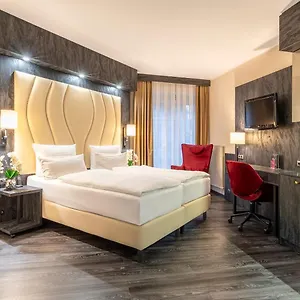 https://best-western-hotel-schmoeker-hof.hamburg-hotels-de.com
