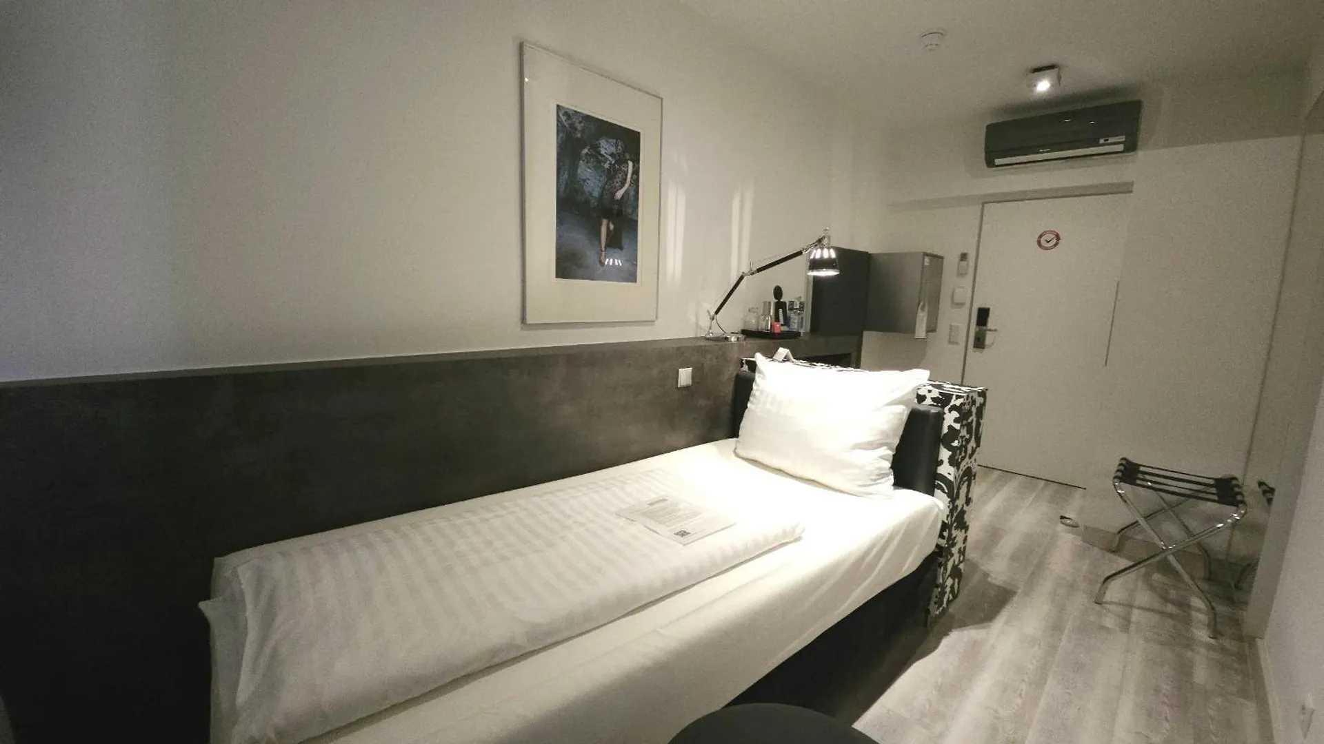 Hotel Amadeus Hannover 4*,  Tyskland