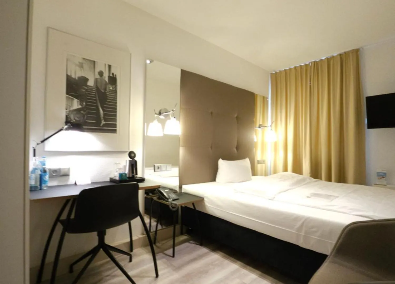 Hotel Amadeus Hannover 4*,
